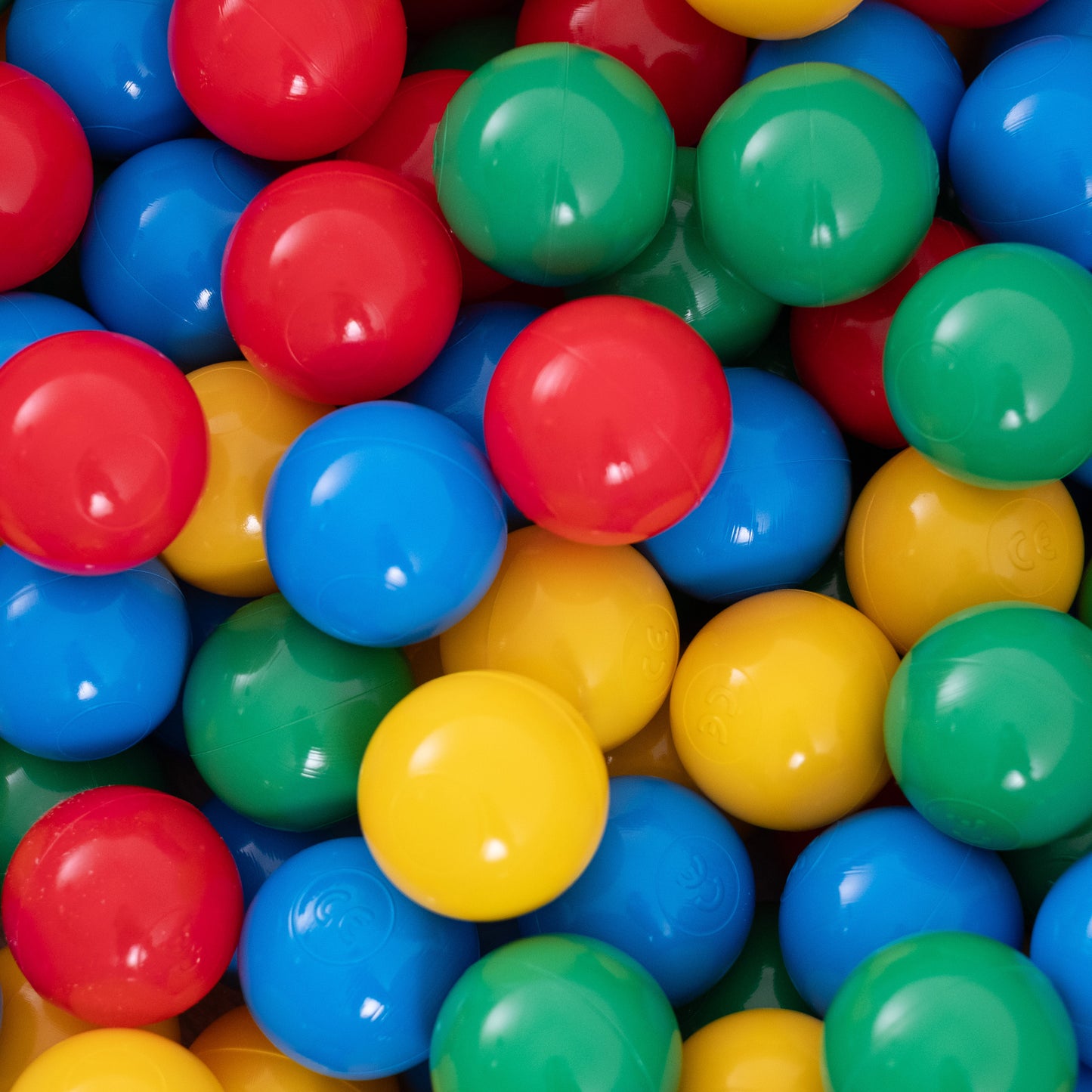 Minkštas apvalus kamuoliukų baseinas PLUSH NEST, šviesiai pilkas (90x30 cm) – vaizdas 5