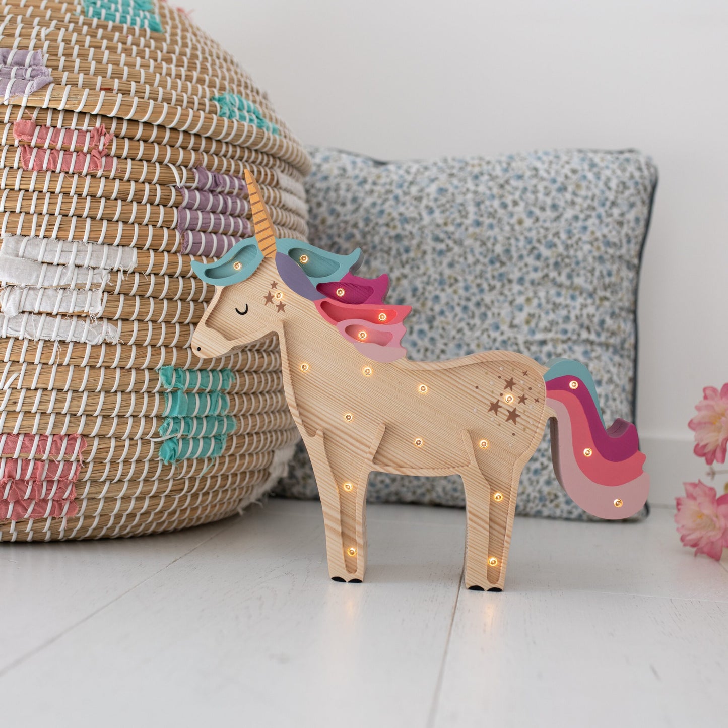 Medinė lempa Vienaragis – vaizdas 4