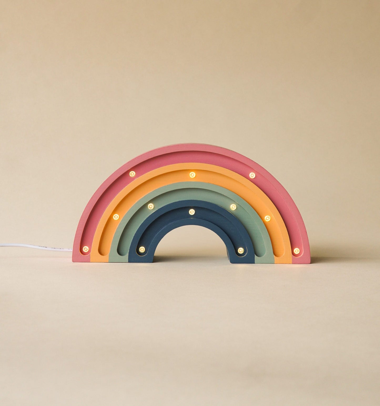 Medinė lempa Vaivorykštė pastelinių spalvų – pagrindinis vaizdas