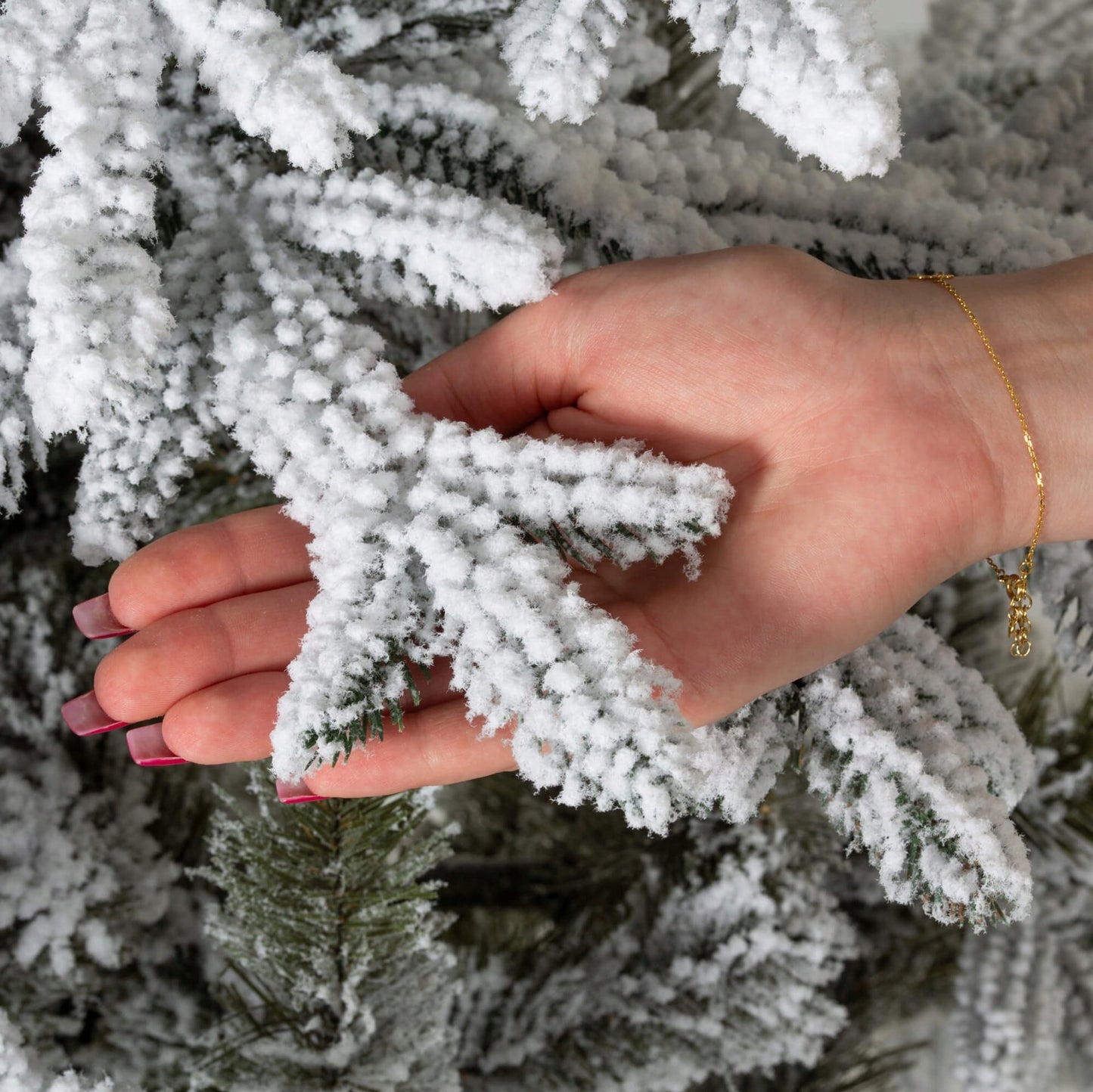 Dirbtinė Kalėdų eglutė 120 cm, tanki, su sniego efektu - vaizdas 10