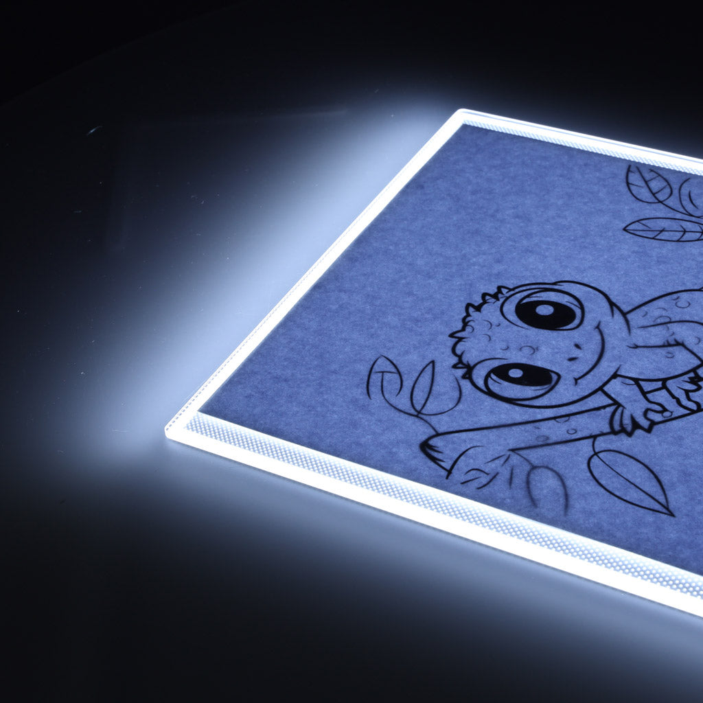 LED planšetė piešimui ir kopijavimui A4 – apšviesta piešimo lenta