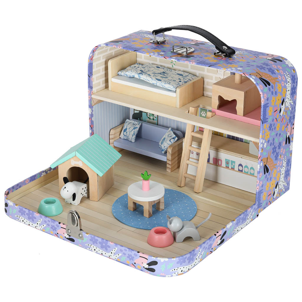 Namukas lagamine - viešbutis SPA gyvūnams su mediniais baldeliais ir figūrėlėmis