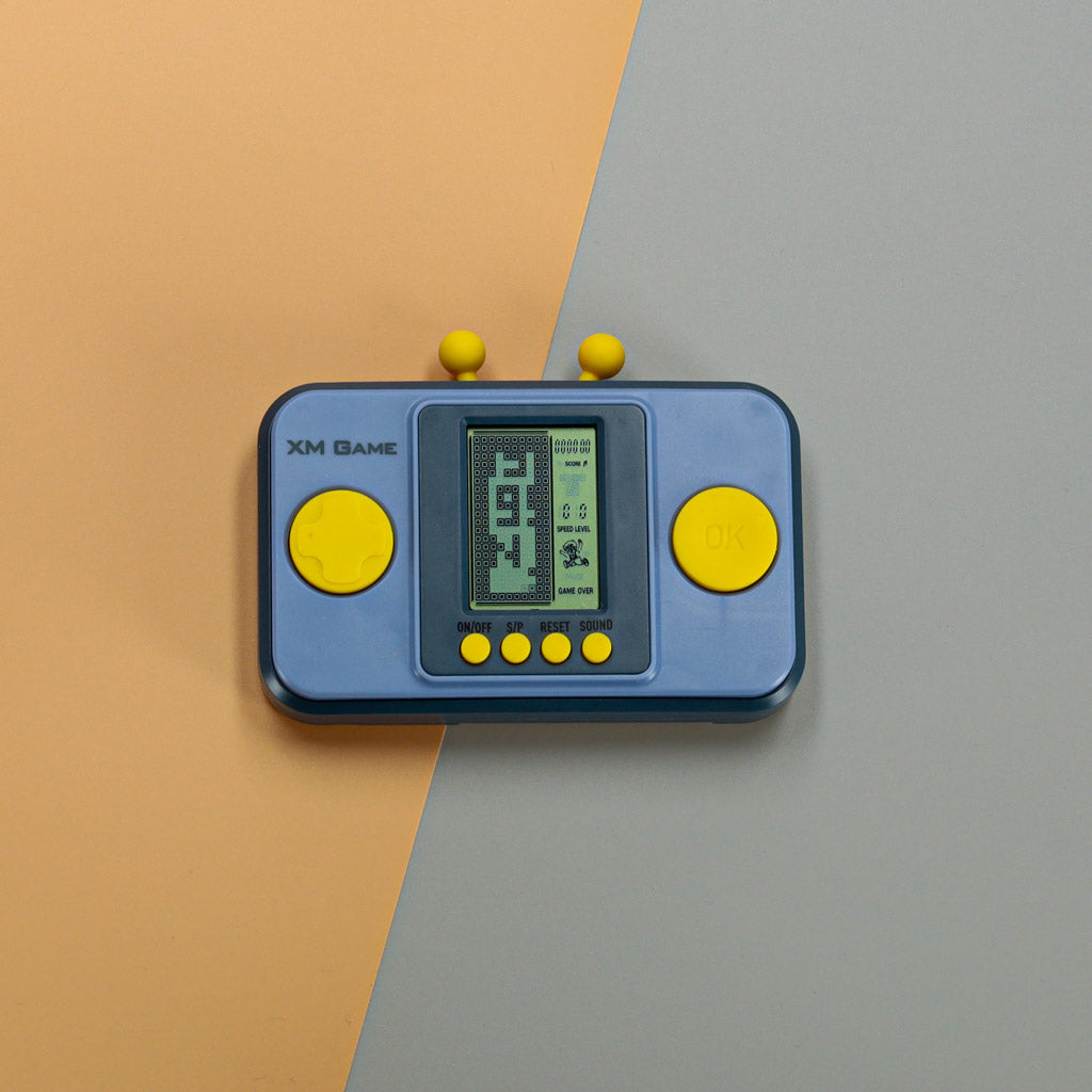 Elektroninė retro arkadinė konsolė, nešiojama, kišeninė, pilka