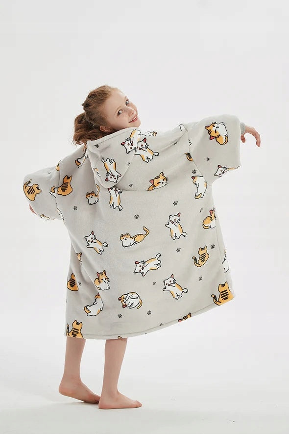Vaikiškas džemperis-antklodė su gobtuvu (oversize)