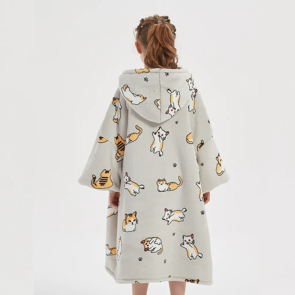 Vaikiškas džemperis-antklodė su gobtuvu (oversize)