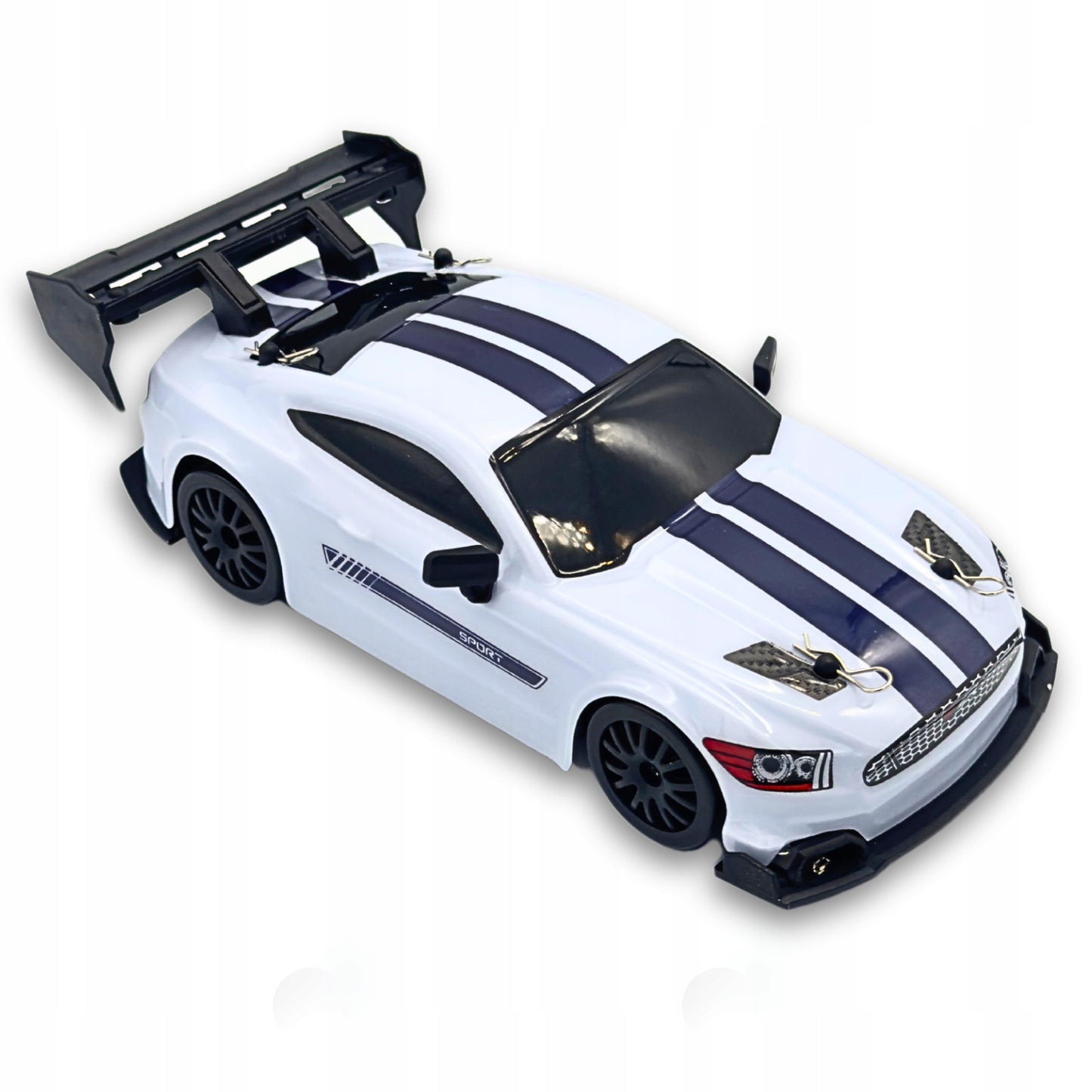 Radijo bangom valdoma RC drift mašina