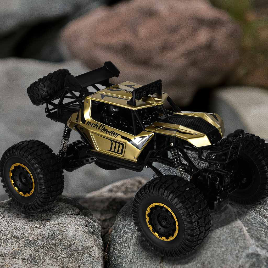 Radio bangomis valdomas automobilis 2,4 GHz, 1:8, 51 cm, metalinis, auksinis
