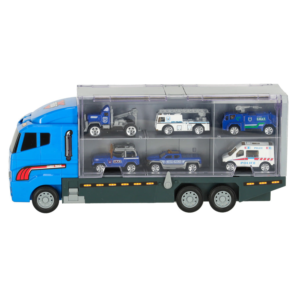TIR sunkvežimis-transporteris su paleidimo įrenginiu ir metaliniais policijos automobiliais