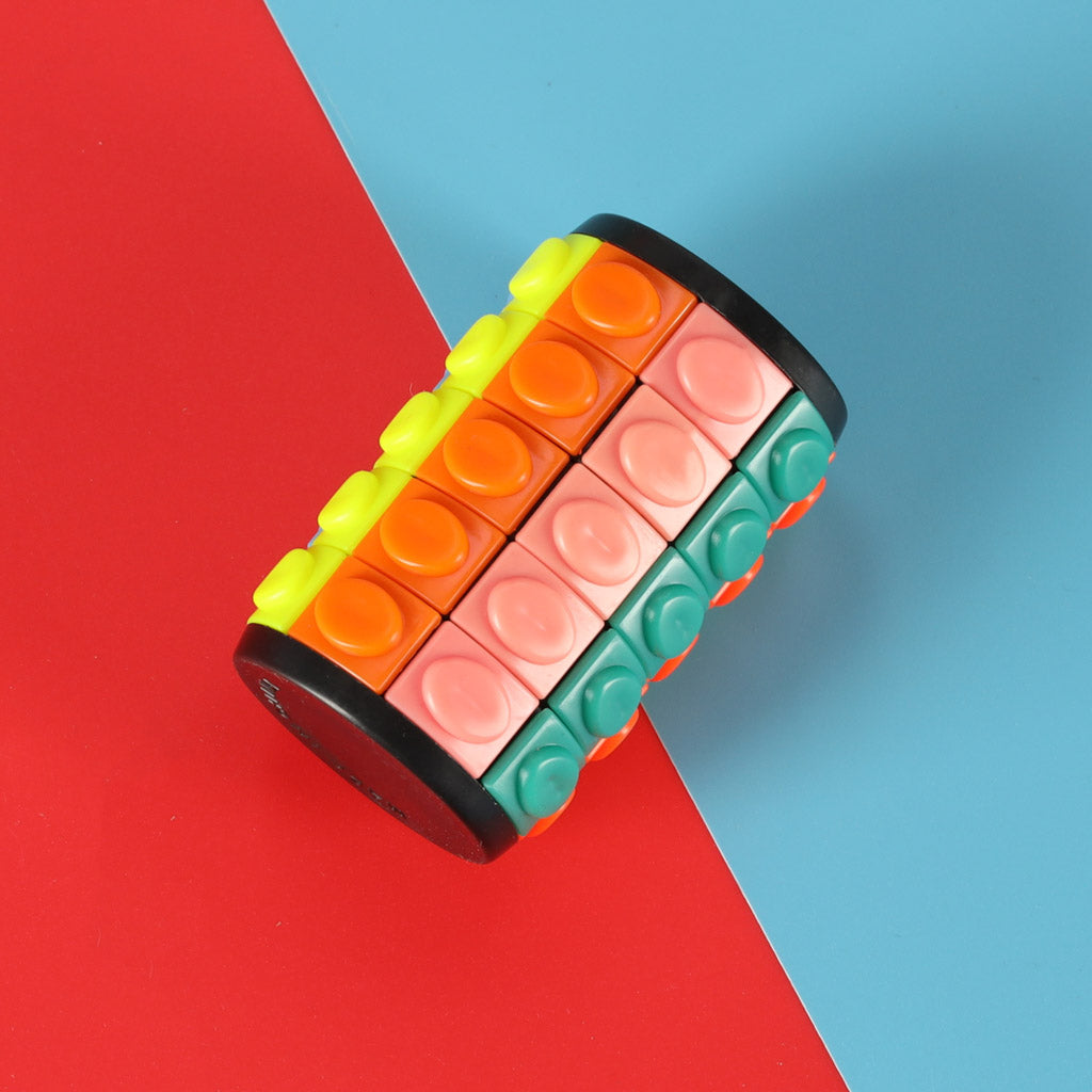 Besisukanti cilindro formos loginė dėlionė su 5 eilėmis – vaizdas 6