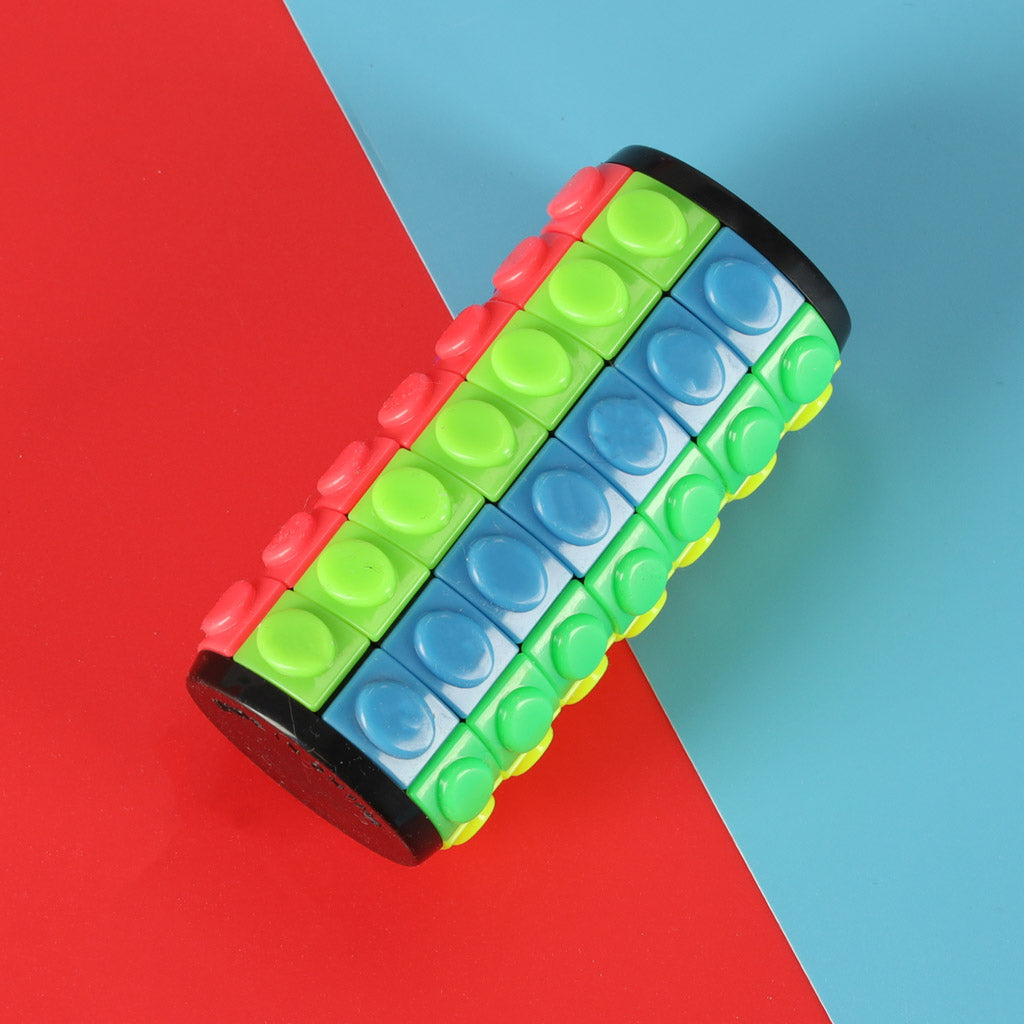 Loginis galvosūkis: besisukantis cilindras su 7 eilėmis