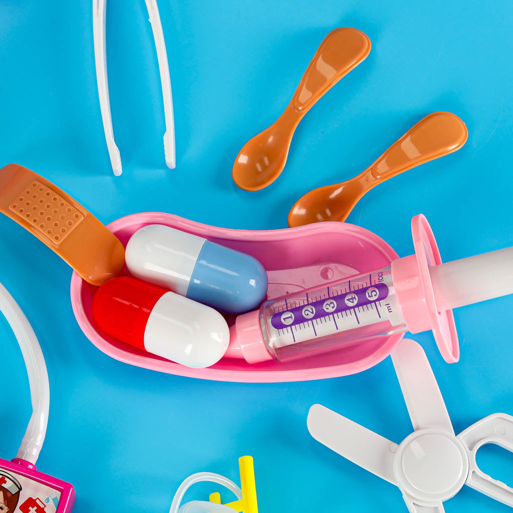 Gydytojo rinkinys lagaminėlyje „Mažasis daktaras“ su garsais, 35 dalys