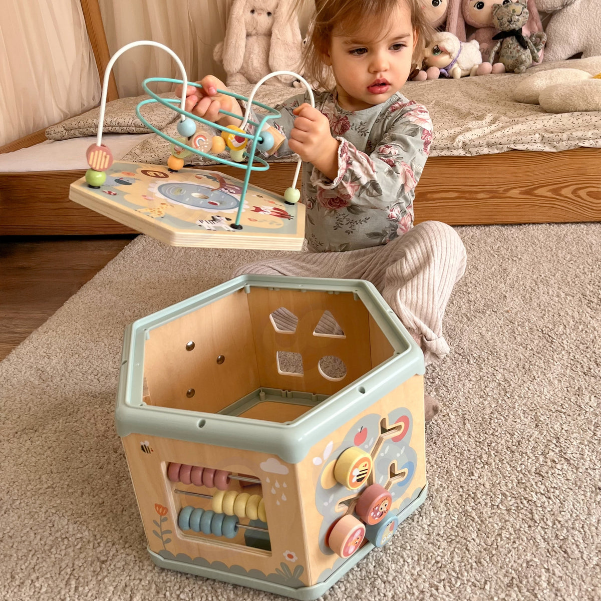 TOOKY TOY Medinė Montessori šešiakampė dėžė su veikla