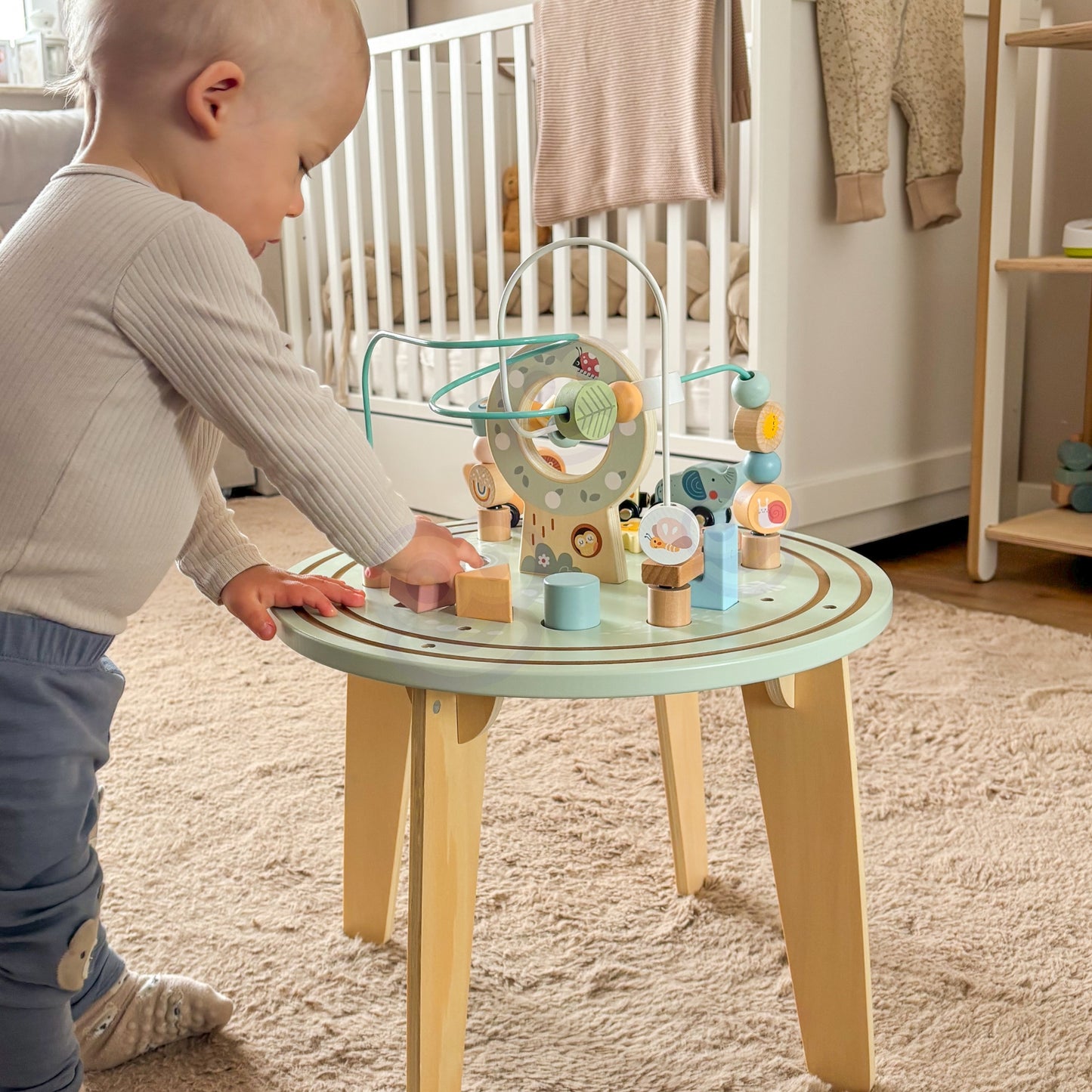 TOOKY TOY Didelis medinis Montessori edukacinis staliukas su interaktyviu traukinuku, skirtas vaikams nuo 2 metų – vaizdas 4
