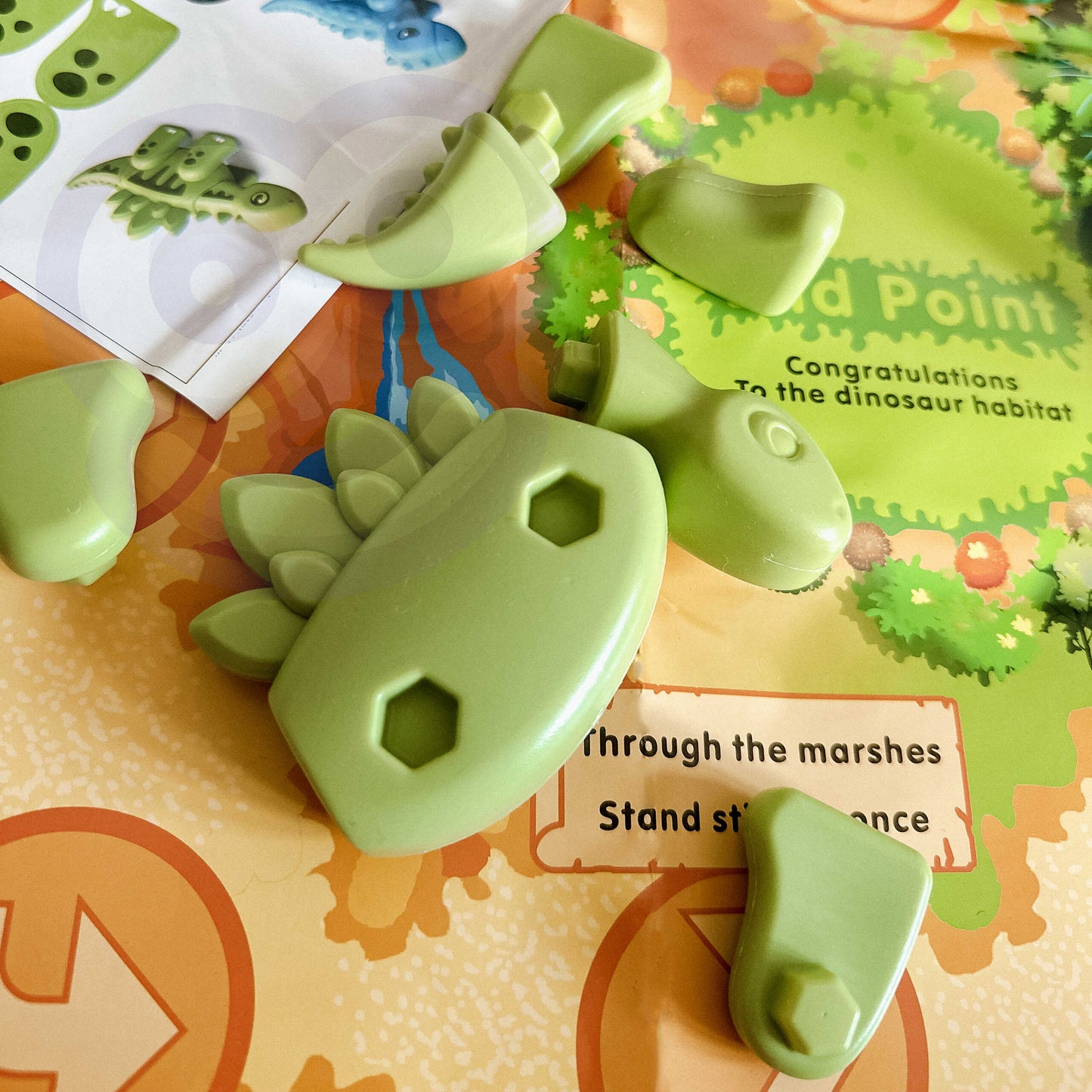WOOPIE Konstrukcinis rinkinys 2in1: Stalo žaidimas „Dinozaurai“ + Kauliukas, 46 detalės – vaizdas 2