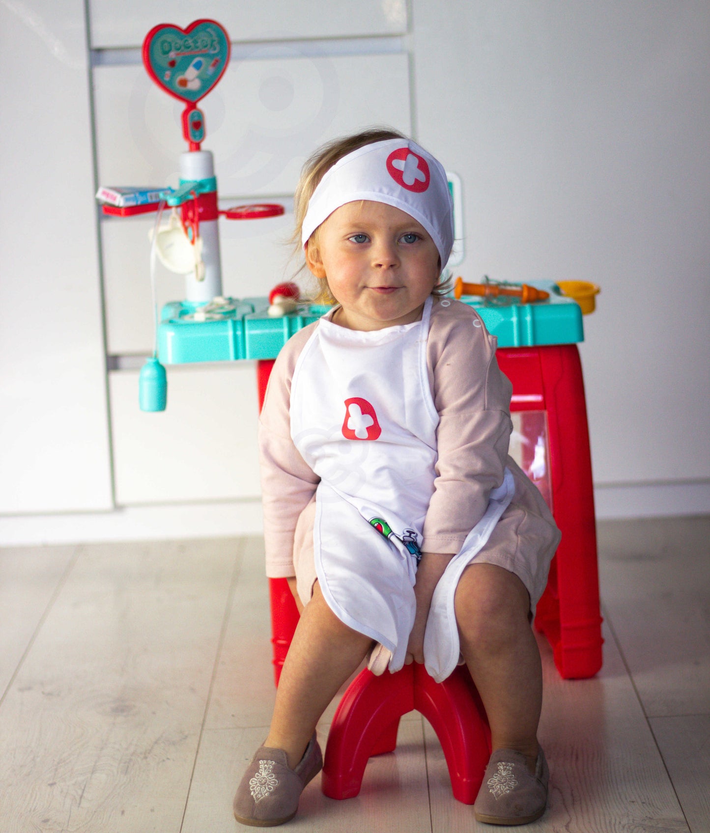 WOOPIE Slaugytojos kostiumas (chalatas ir kepuraitė), chalatas su nugaros detale – vaizdas 9