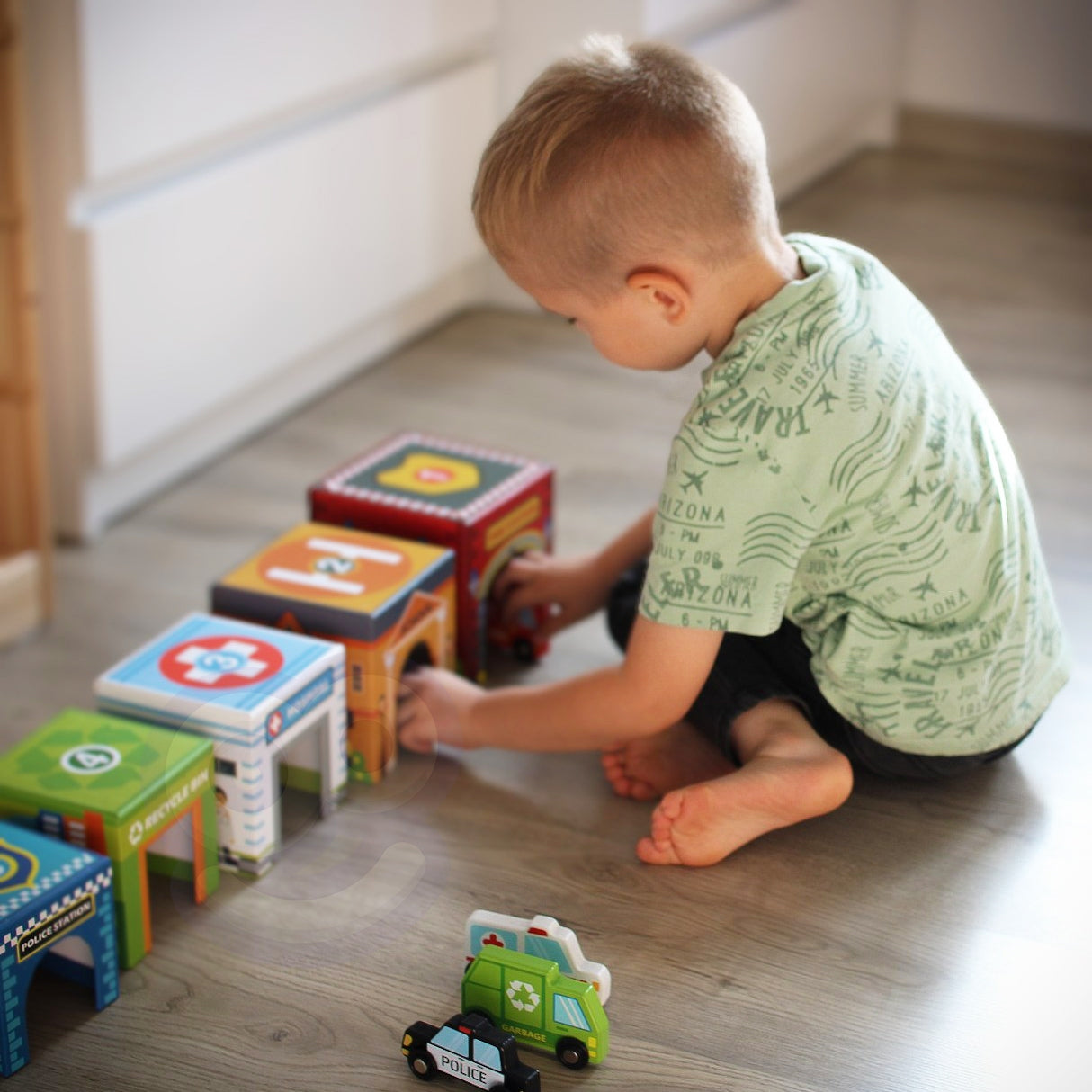 WOOPIE GREEN Medinė dėlionė Miestas ir transporto priemonės (Kubai) – vaizdas 3
