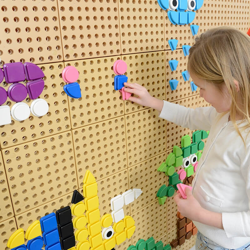MASTERKIDZ 64 geometrinių kaištelių rinkinys STEM lentoms