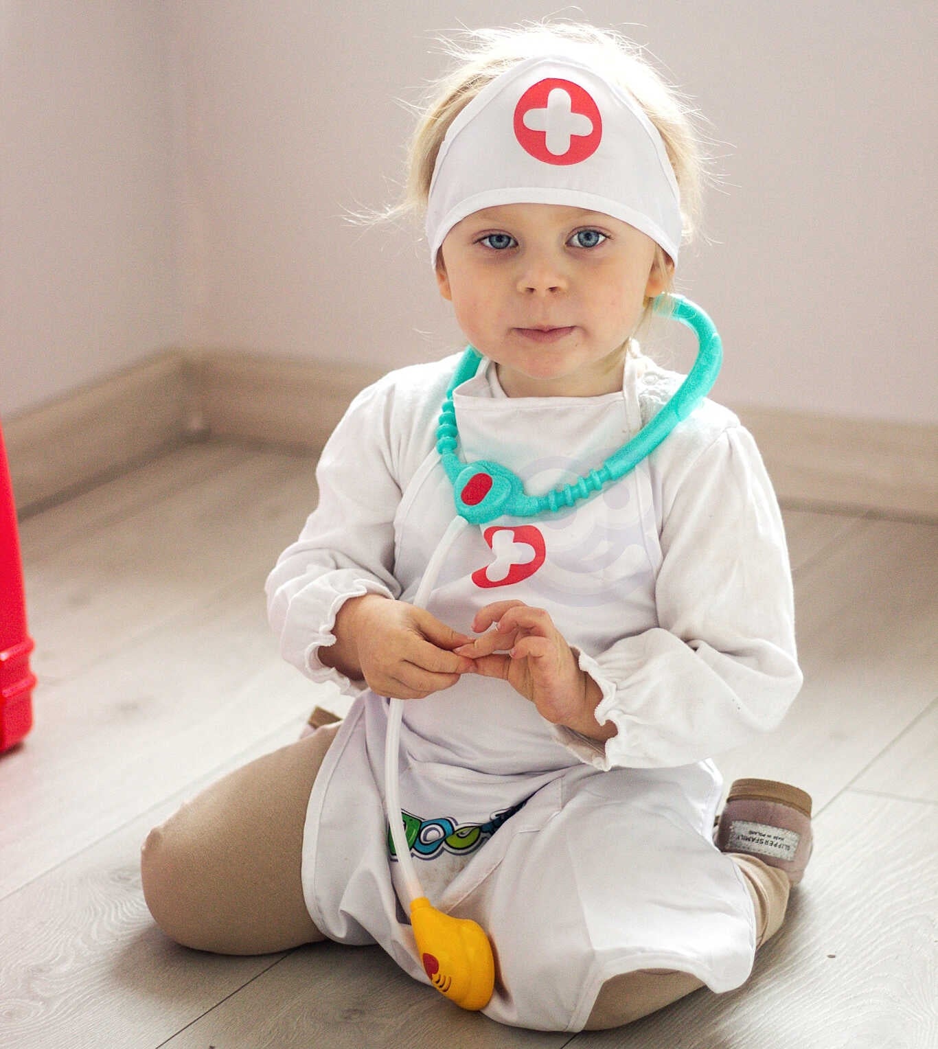 WOOPIE Slaugytojos kostiumas (chalatas ir kepuraitė)