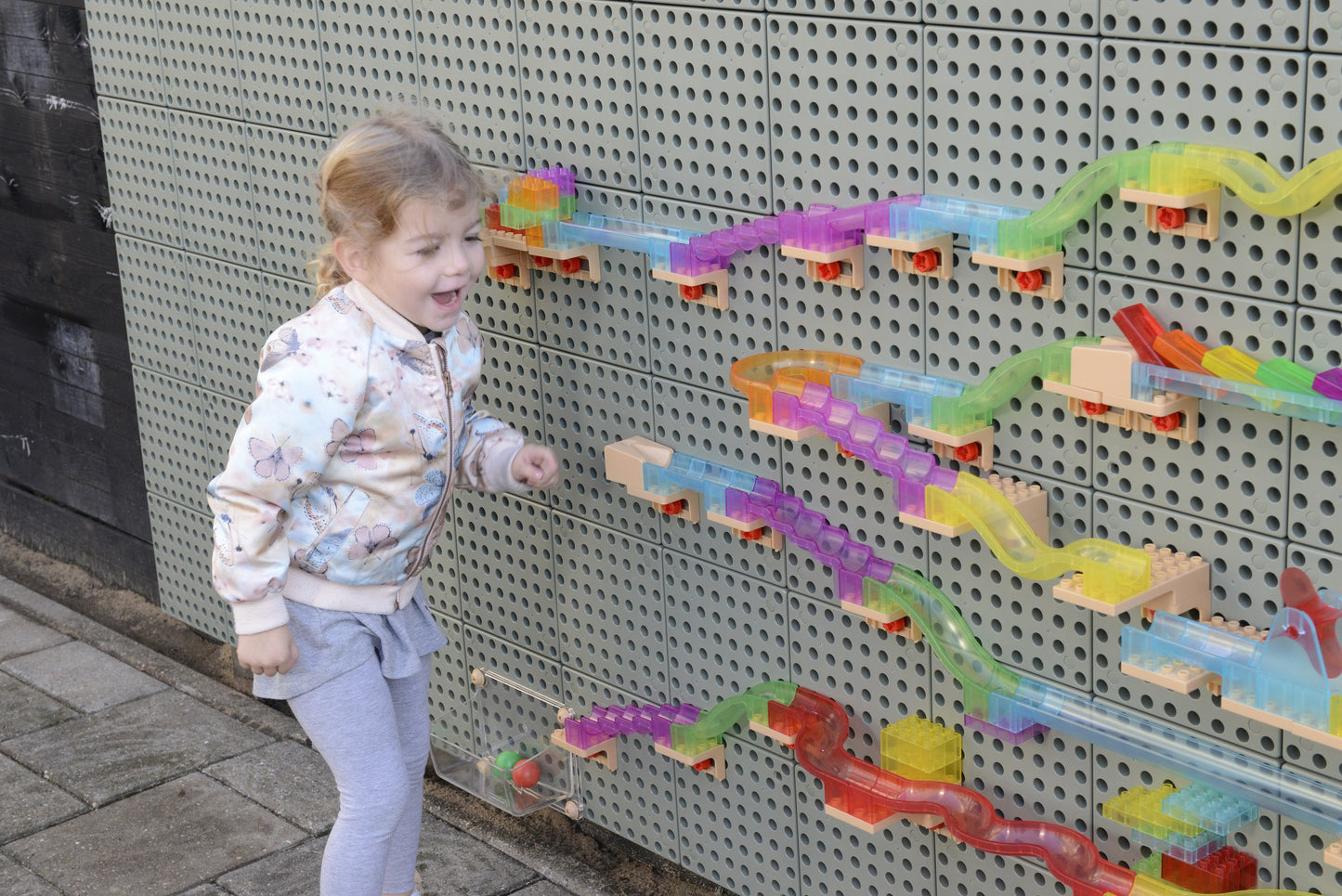 MASTERKIDZ Kamuoliukų traso konstruktorius STEM lentai 120 dalių