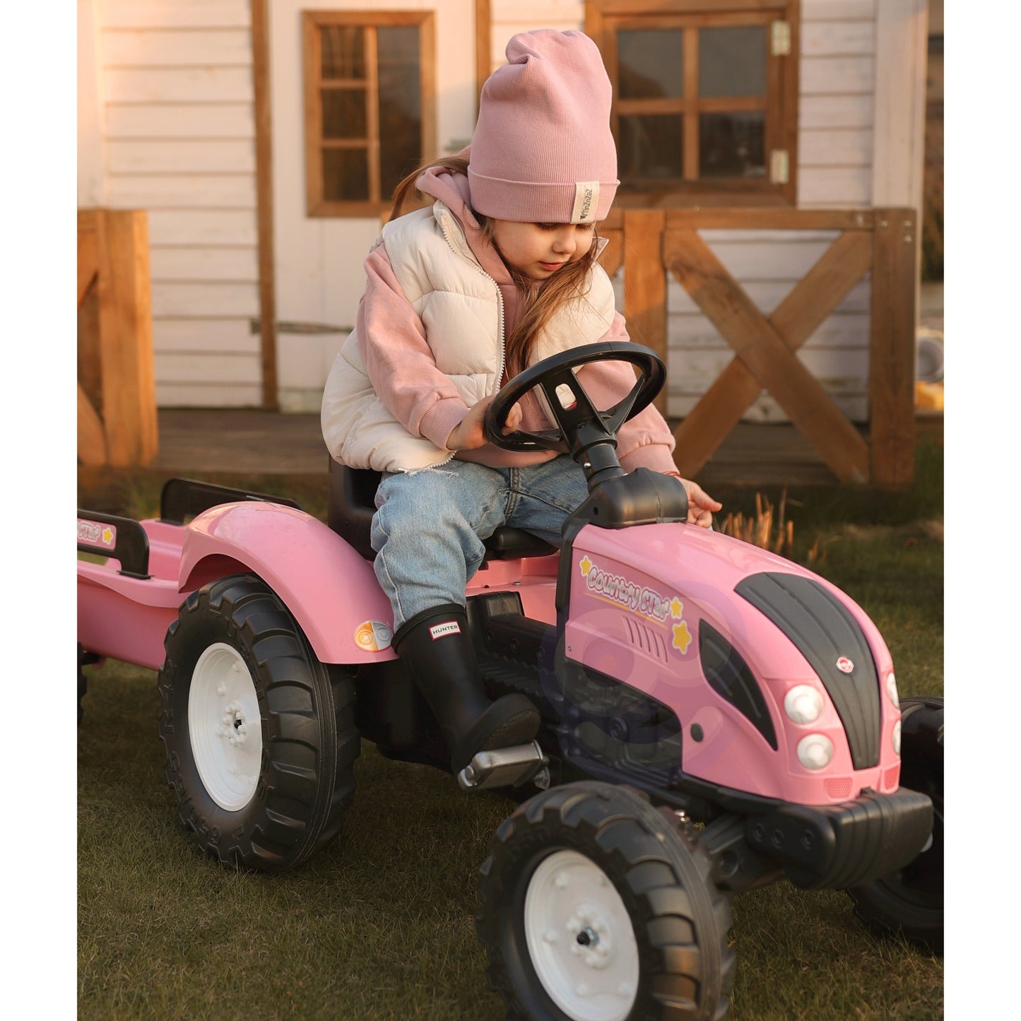 FALK Traktorius Country Star, rožinis, su pedalais, priekaba ir signalu, vaikams nuo 2 metų – vaizdas 3