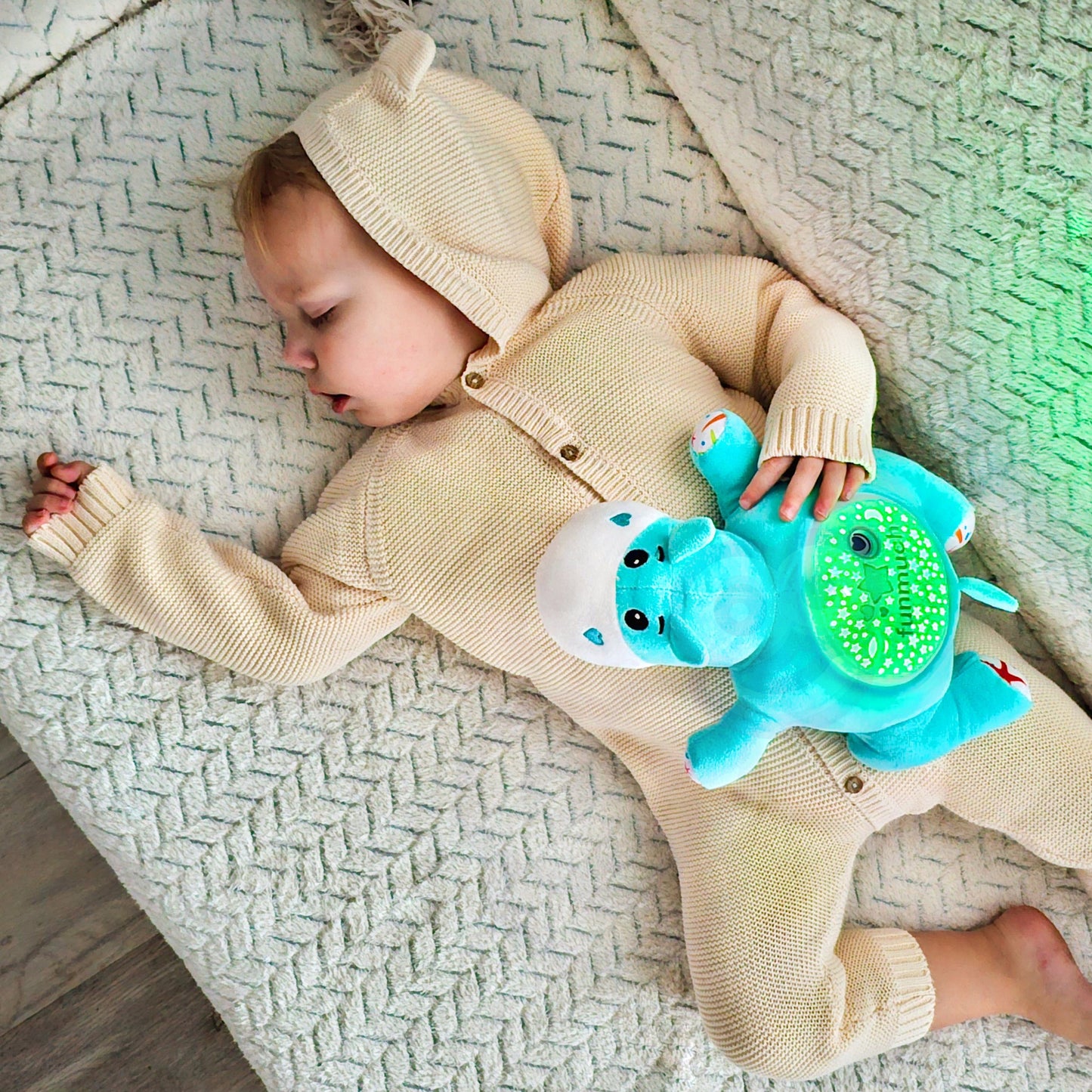 WOOPIE BABY 2-in-1 Projektorius ir Minkštas Žaislas Begemotikas