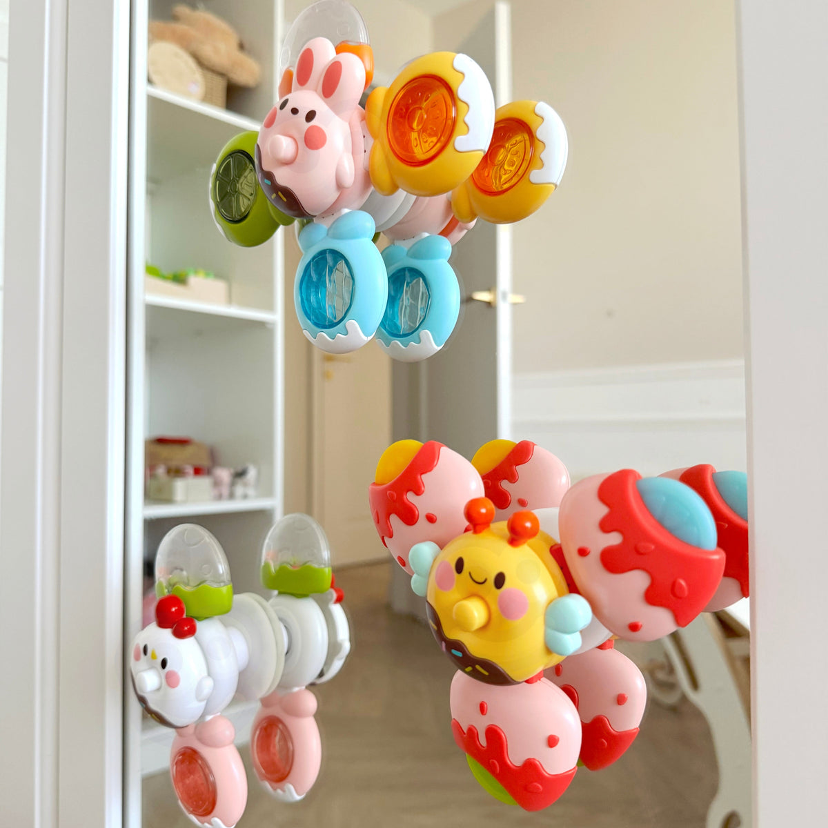 WOOPIE BABY Suktukas Sensorinis Žaislas Bitė Vištiukė Triušis 3 vnt.