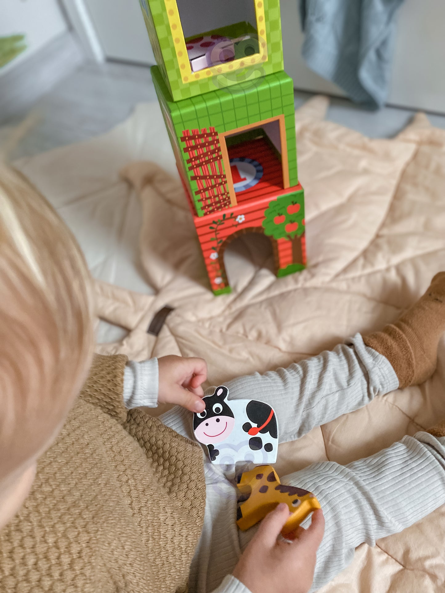 Woopie Green dėlionė – ūkio tematikos kubeliai su figūrėlėmis (10 dalių) – vaizdas 4