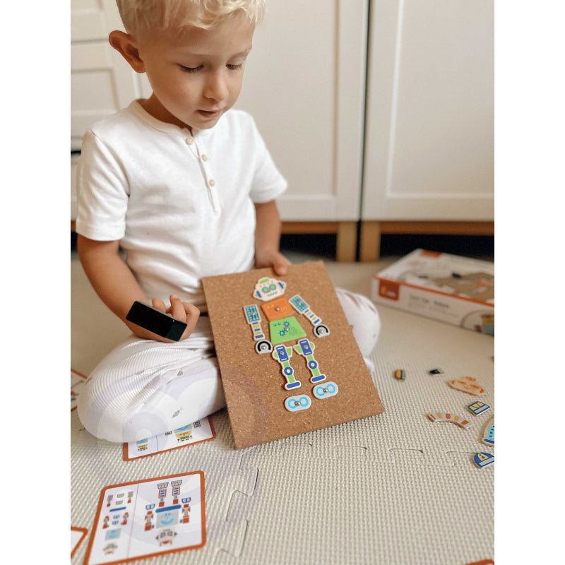 VIGA Medinė vinių kalimo lenta, Robotas, 45 Montessori elementai