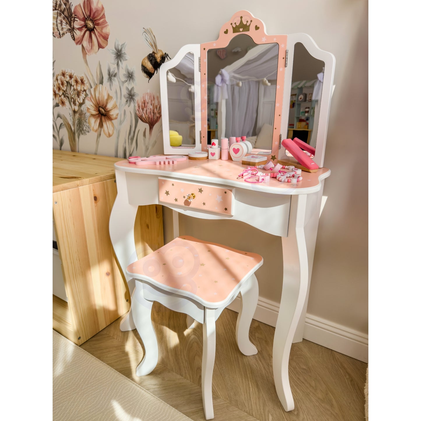 WOOPIE GREEN Medinis kosmetinis staliukas su veidrodžiu ir priedais – vaizdas 6