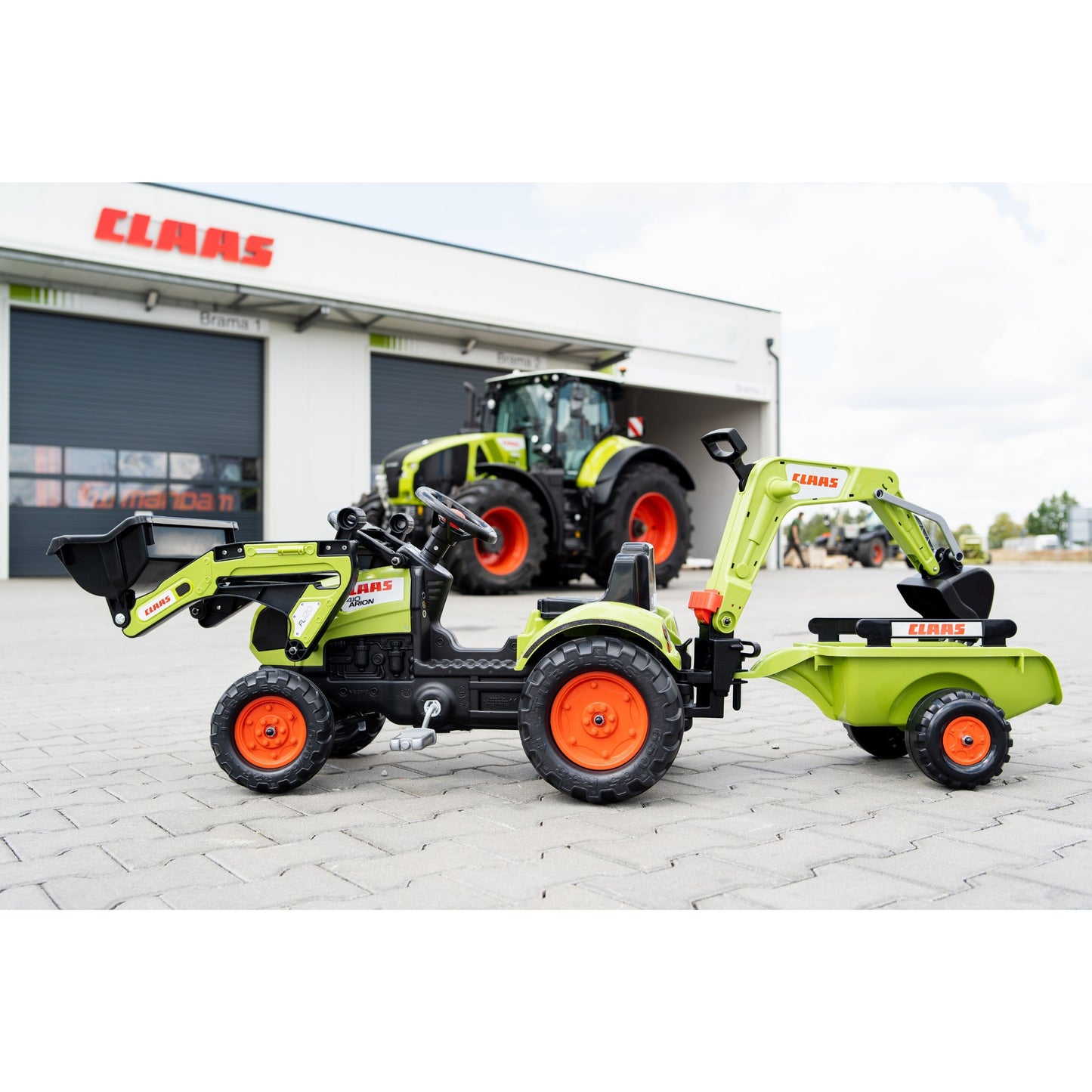 FALK CLAAS Arion Pedalinis Traktorius su Priekaba ir Kaušu Nuo 2 Metų