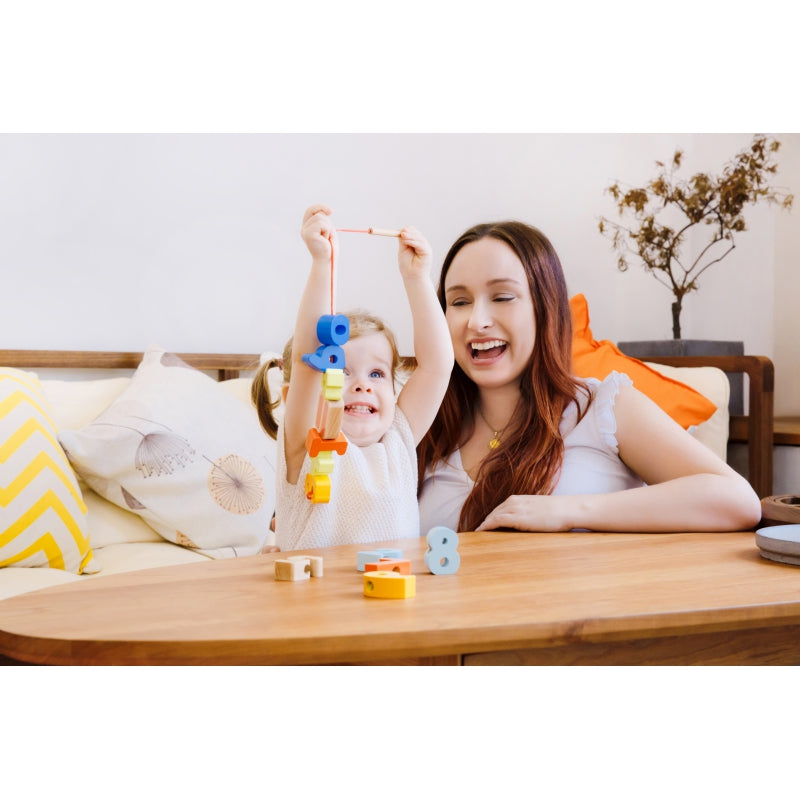 CLASSIC WORLD Medinės kaladėlės skaičiams sriegti matematinei veiklai 13 vnt – vaizdas 2