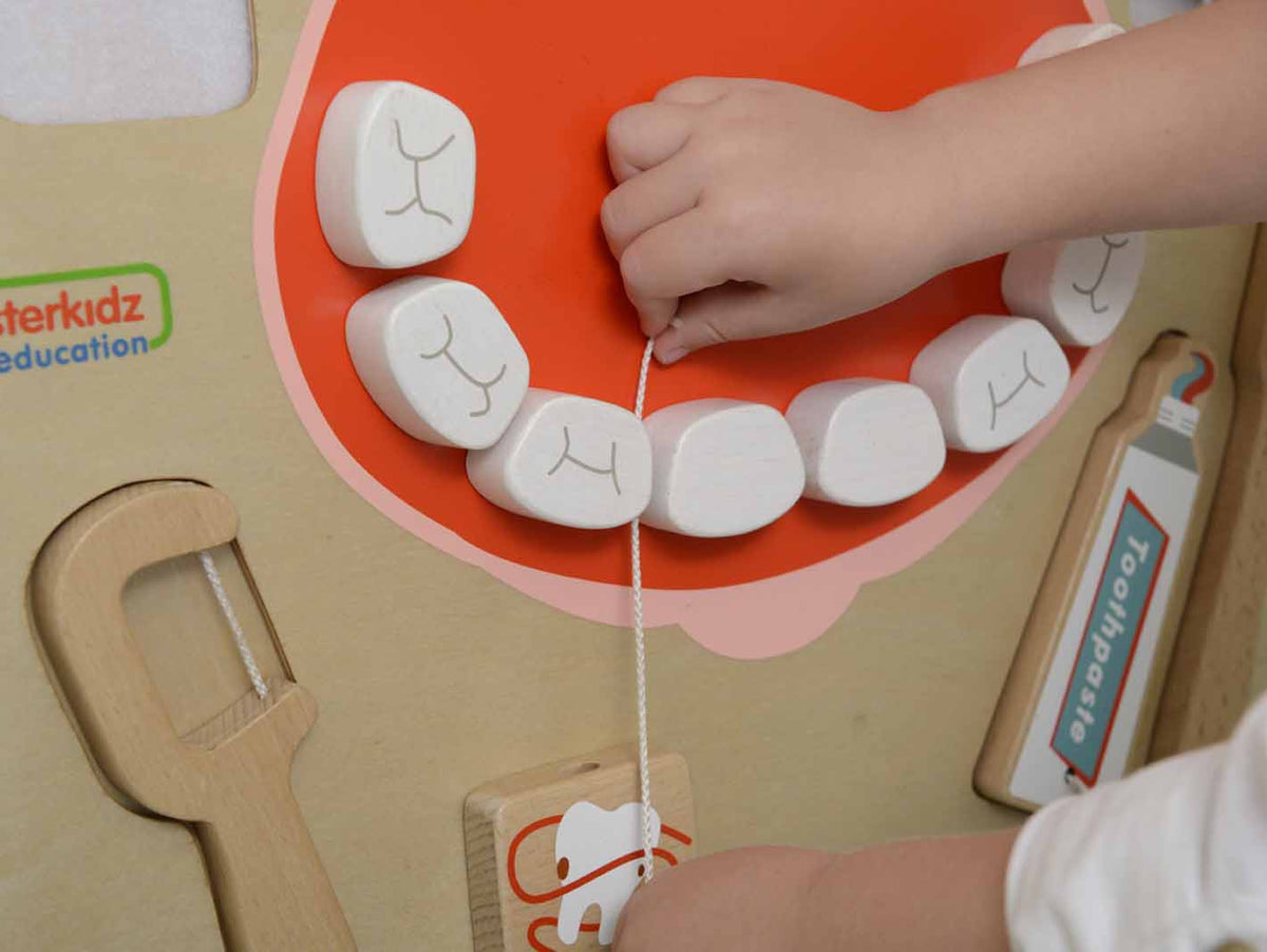 MASTERKIDZ Burnos higienos Montessori sieninė lenta