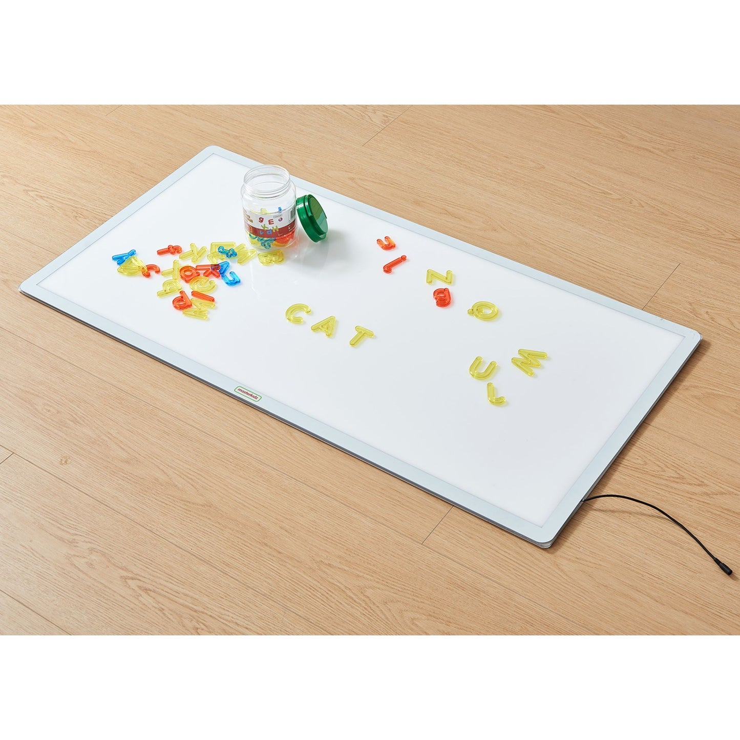 MASTERKIDZ Skaidrios Abėcėlės Raidės 52 vnt. LED Panelėms Spalvotos