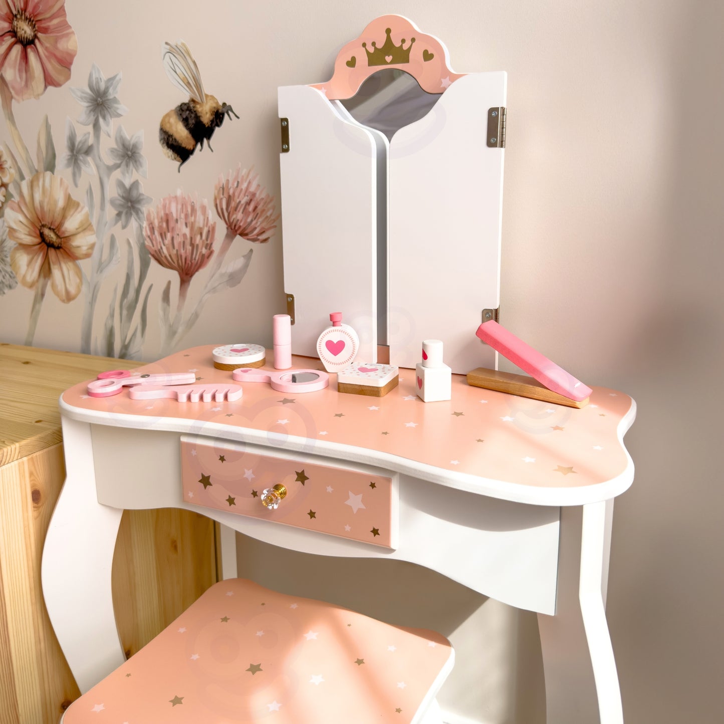 WOOPIE GREEN Medinis kosmetinis staliukas su veidrodžiu ir priedais – vaizdas 5