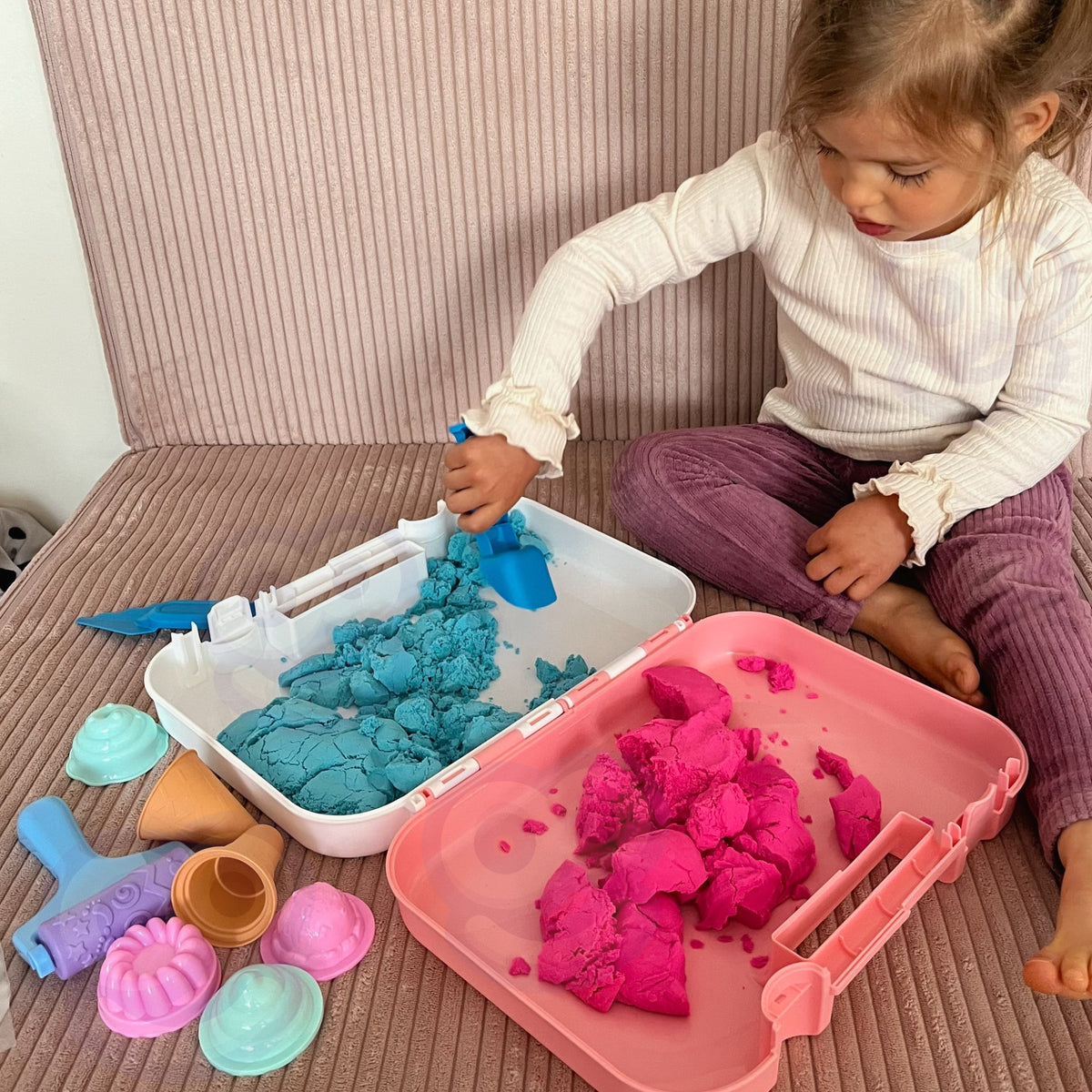 WOOPIE Kinetiniai smėlio ledainės rinkinys lagaminėlyje 1kg