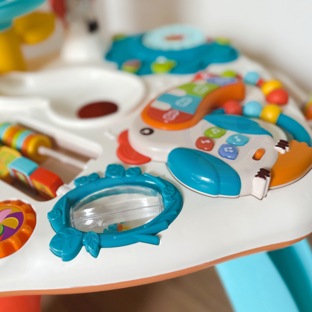 WOOPIE BABY Aktyvybių Stalas su Kamuoliukų Trasa ir Pianinu