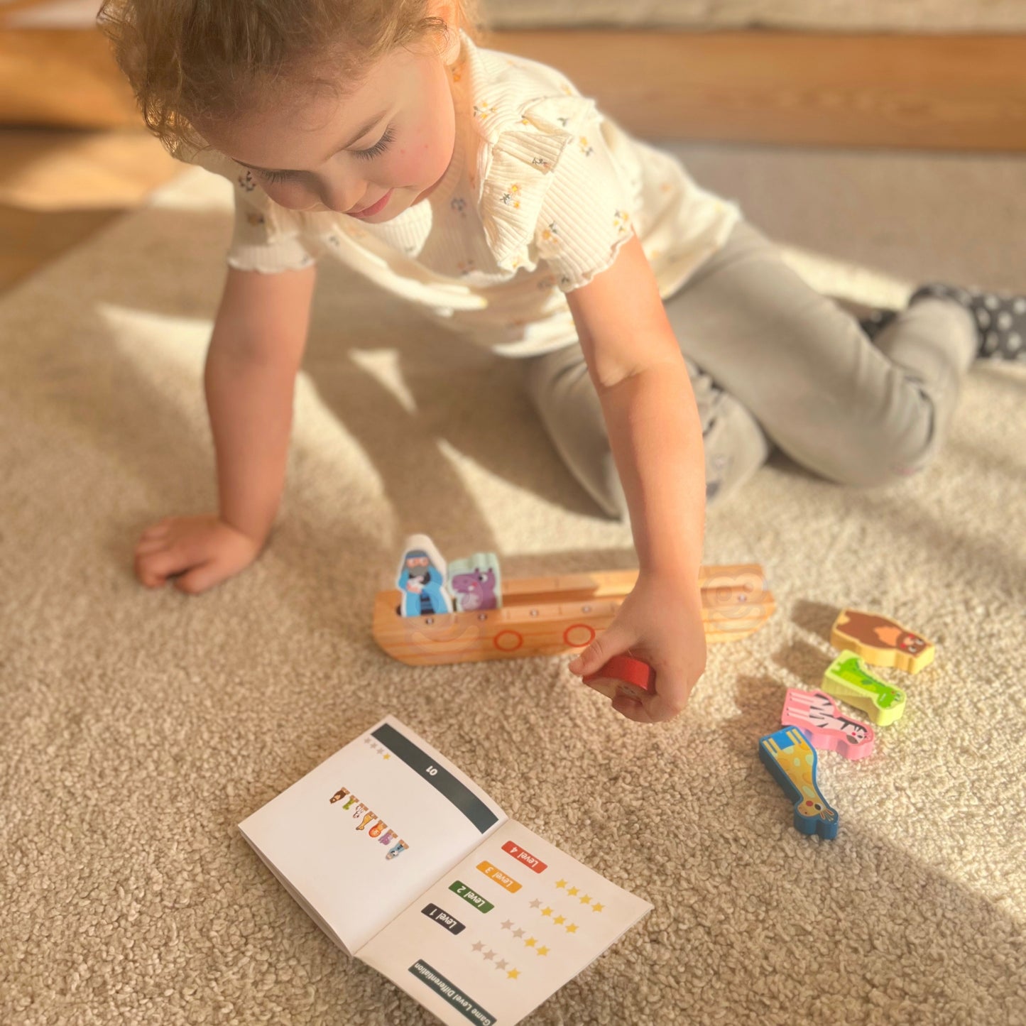 TOOKY TOY Medinė dėlionė – galvosūkis „Nojus ir gyvūnai“ – vaizdas 4