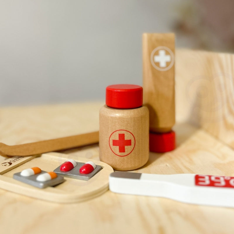 CLASSIC WORLD Medinis Little Doctor Daktaro rinkinys, 19 vnt – vaizdas 4