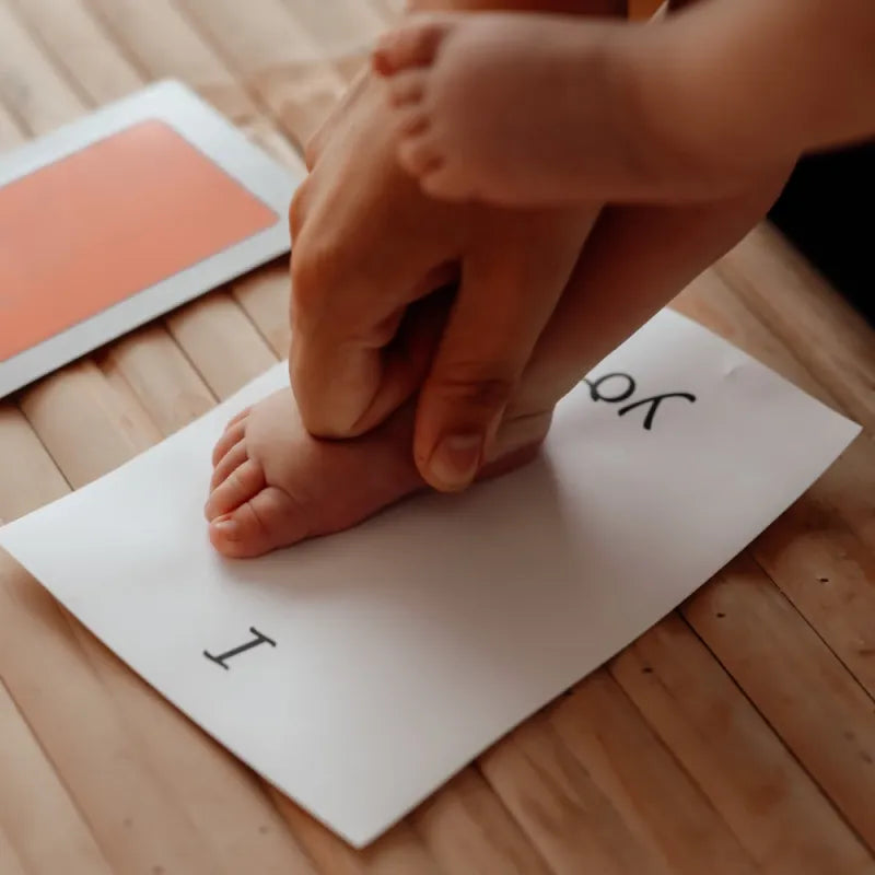 Kūdikio rankos/pėdos atspaudų lapeliai, rausva – vaizdas 4