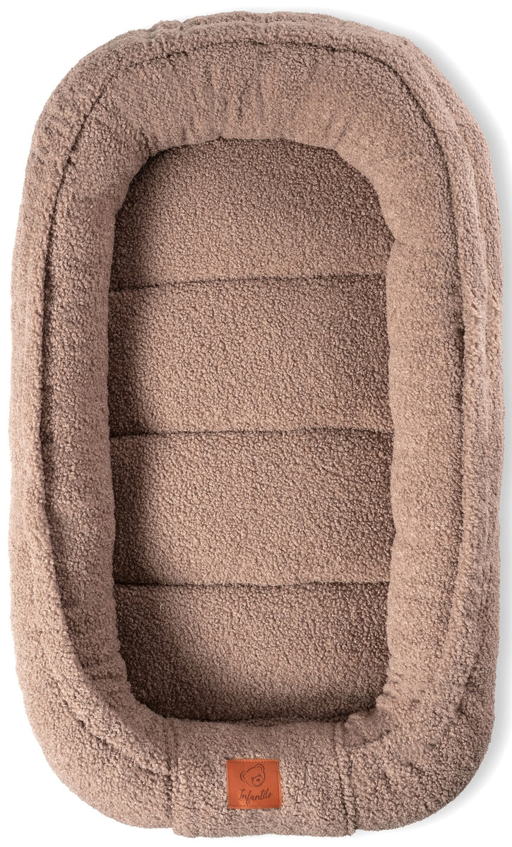 Kūdikių lizdelis Meškutis su pliušine pagalvėle – ypač švelnus ir jaukus