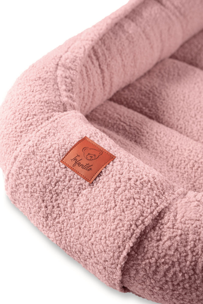 Kūdikių lizdelis Meškutis su pliušine pagalvėle – ypač švelnus ir jaukus