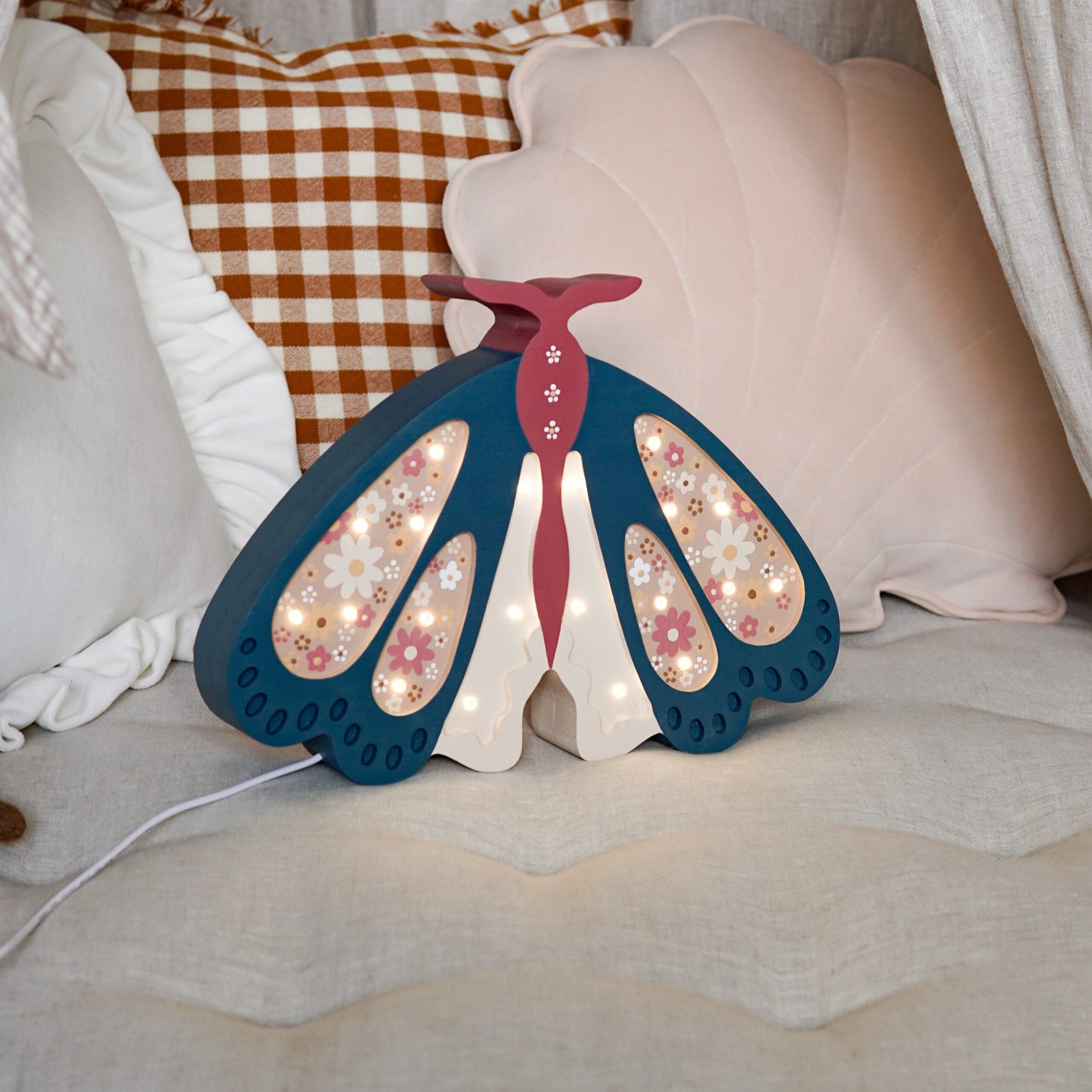 Medinė lempa Drugelis – vaizdas 2