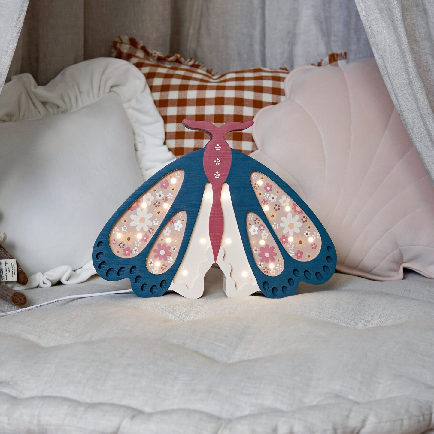 Medinė lempa Drugelis – vaizdas 3