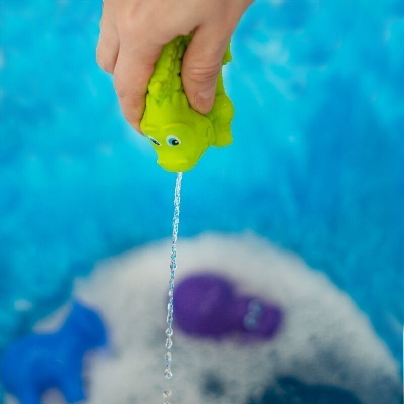 Rinkinys Keltas su mašinytėmis ir formelėmis žaisti vandenyje Technok