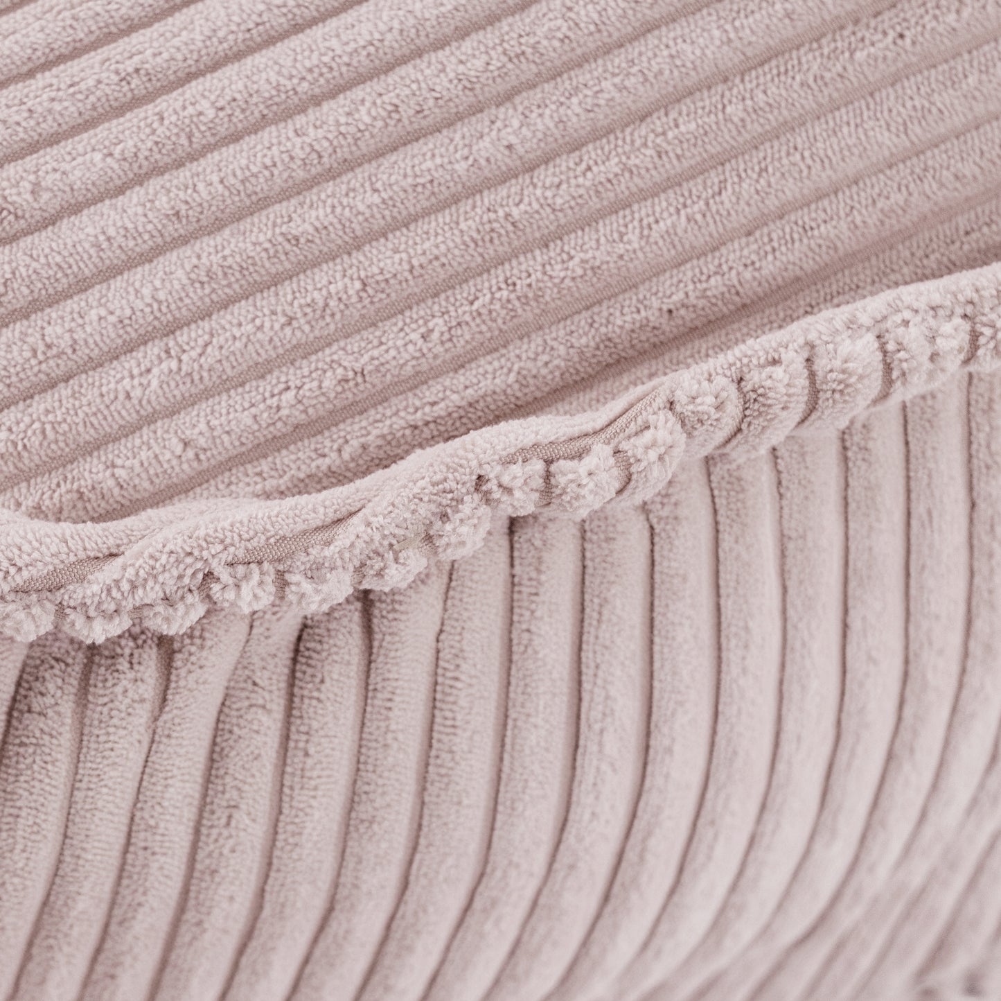 Vaikiškas Fotelis Meškiukas Huggy Bear, Rožinis, kambaryje – vaizdas 2