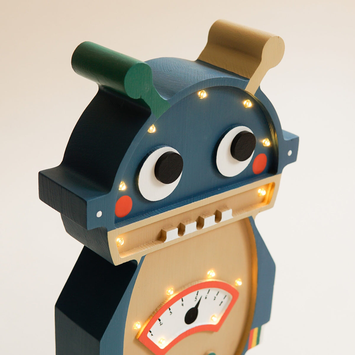 Medinė lempa Robotas – vaizdas 2