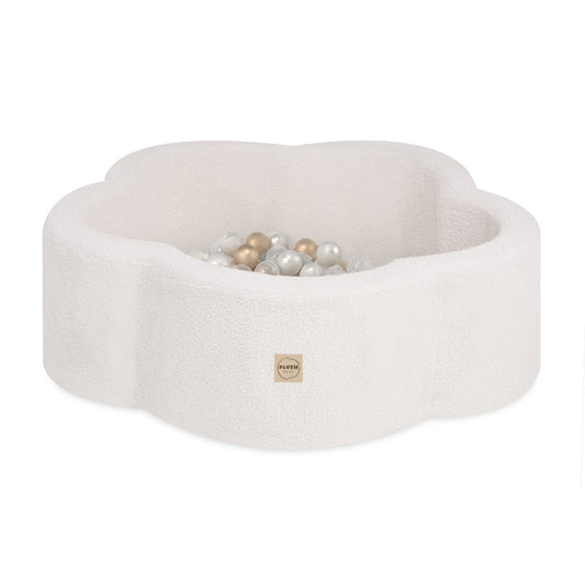 Pliušinis kamuoliukų baseinas „PLUSH NEST“, kreminis ėriuko kailio audinys – pagrindinis vaizdas