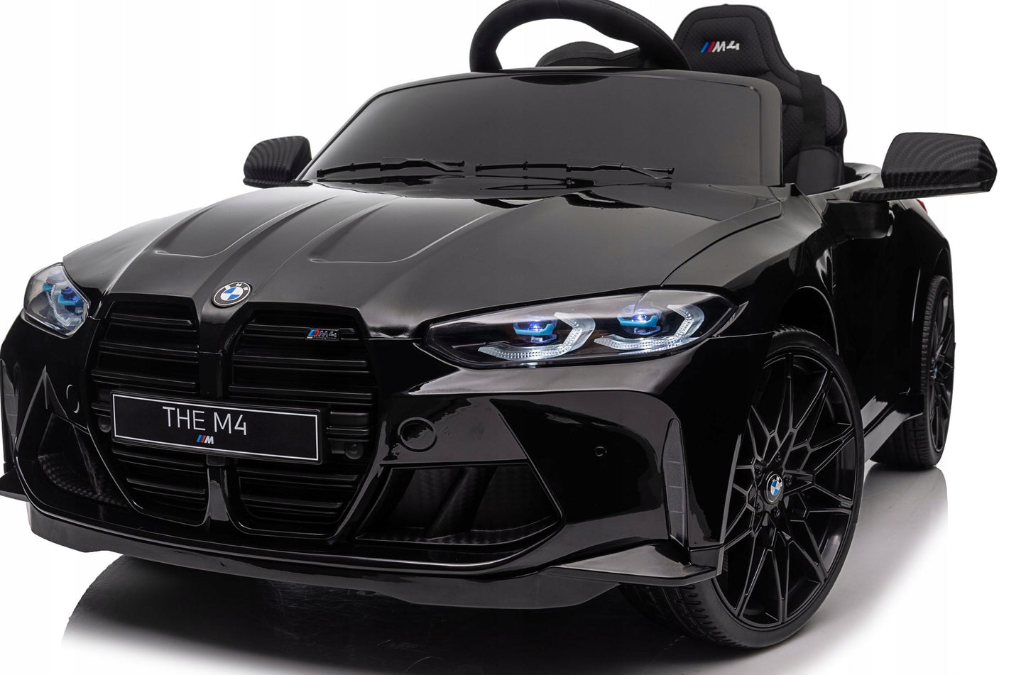 Akumuliatorinis BMW M4 Automobilis: Oda, EVA, Nuotolinis Valdymas