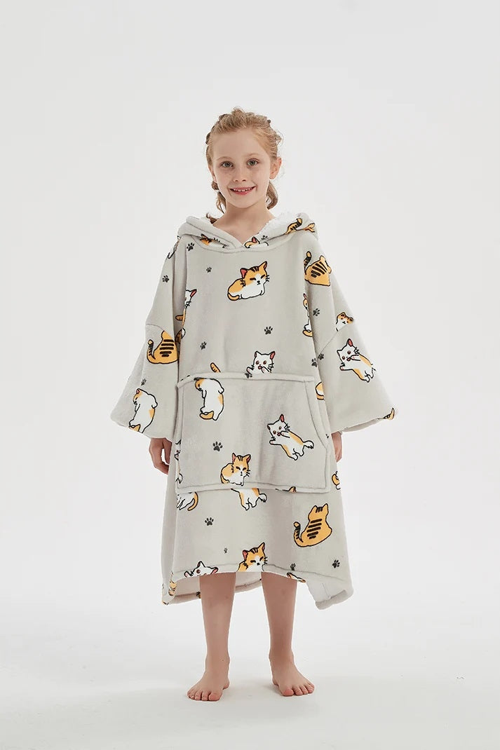 Vaikiškas džemperis-antklodė su gobtuvu (oversize)