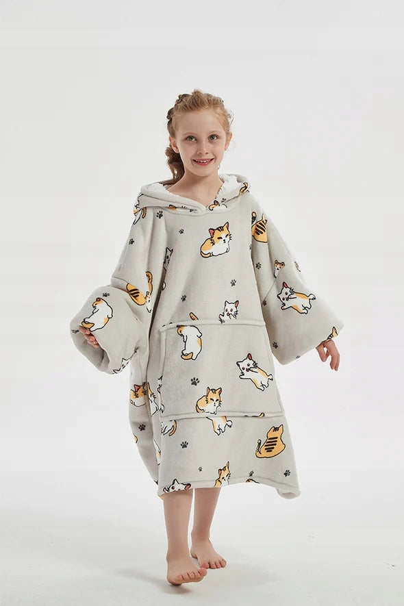 Vaikiškas džemperis-antklodė su gobtuvu (oversize)